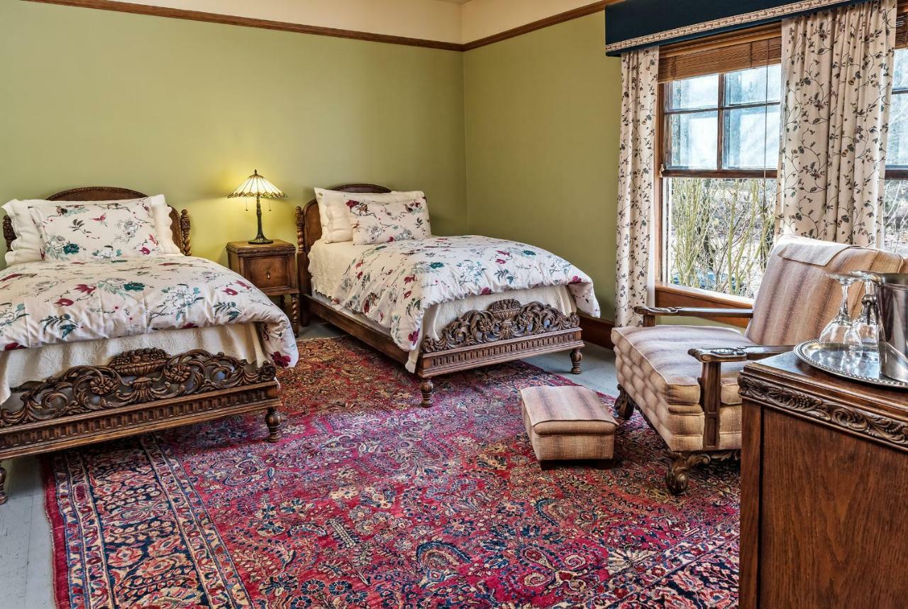 Mccloud Hotel Luaran gambar