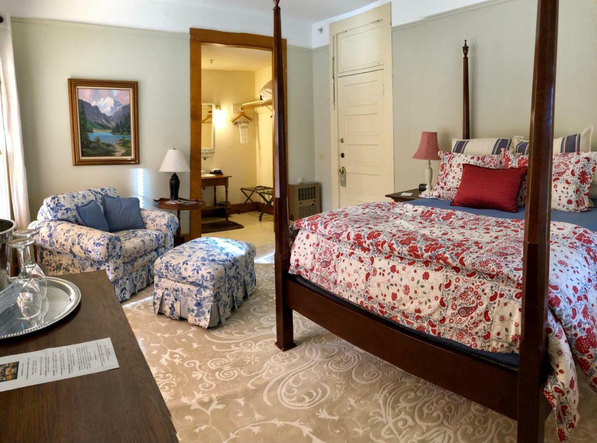 Mccloud Hotel Luaran gambar